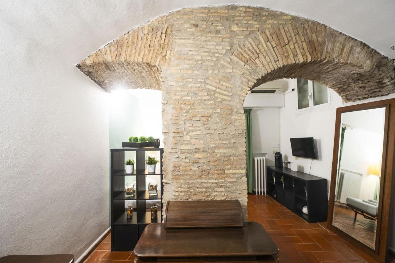 Campo De Fiori Grotto Apartment Rom Exterior foto